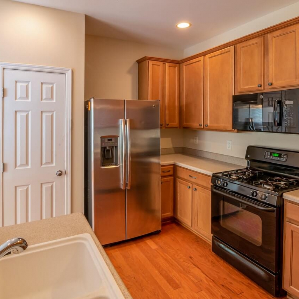 photo-of-kitchen-interior-4221389