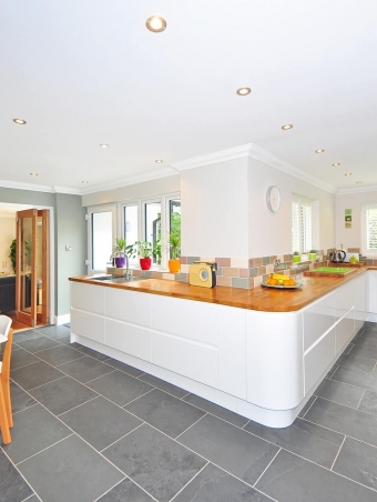 apartment-ceiling-chairs-contemporary-280232